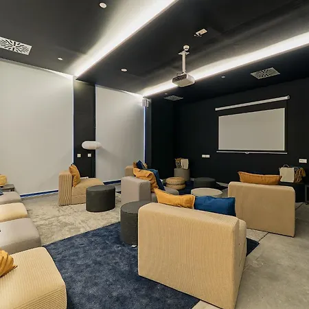 Maser Urban Sky Apartment